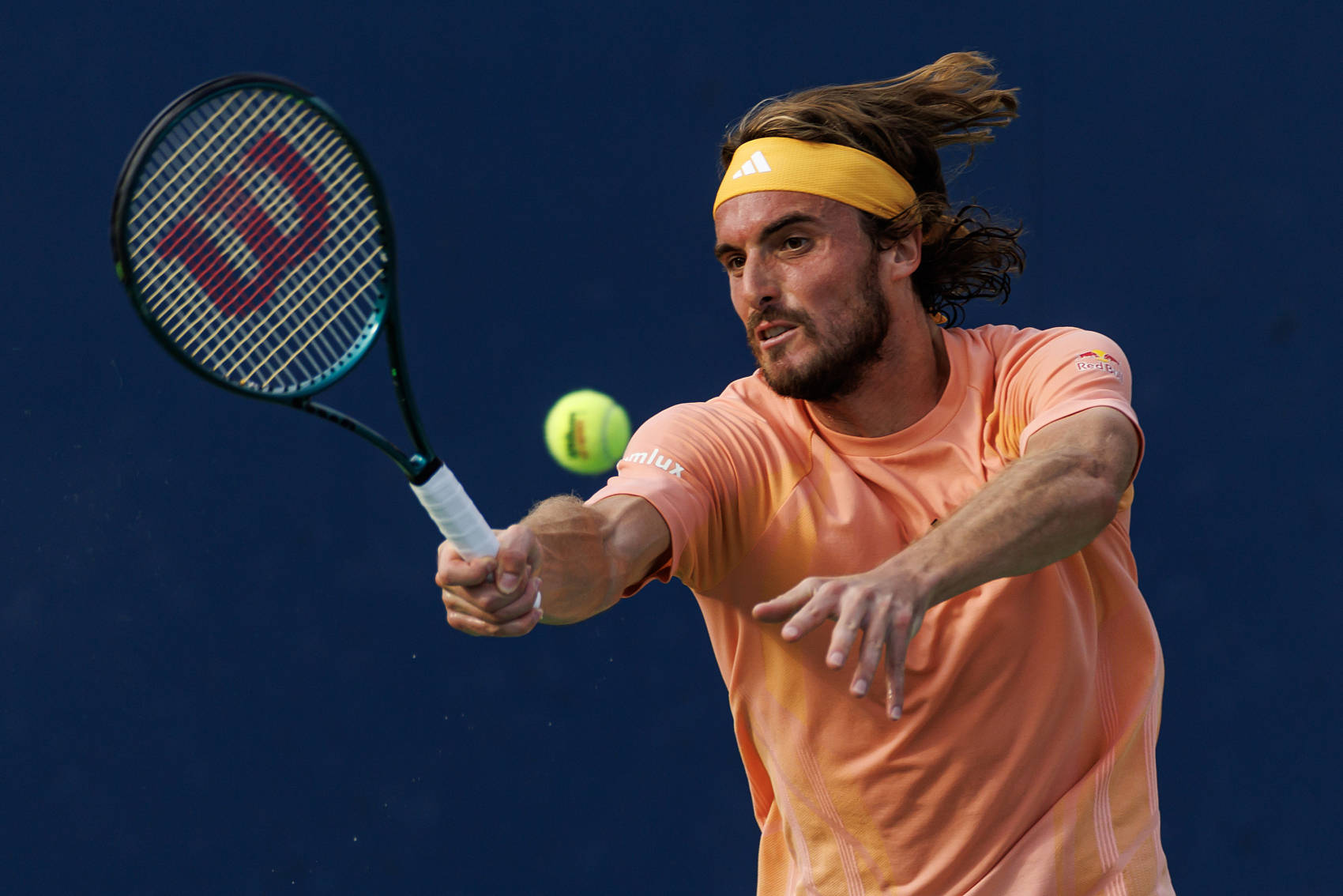 爱游戏在线-年终总决赛绝杀美网，西西帕斯统治全场