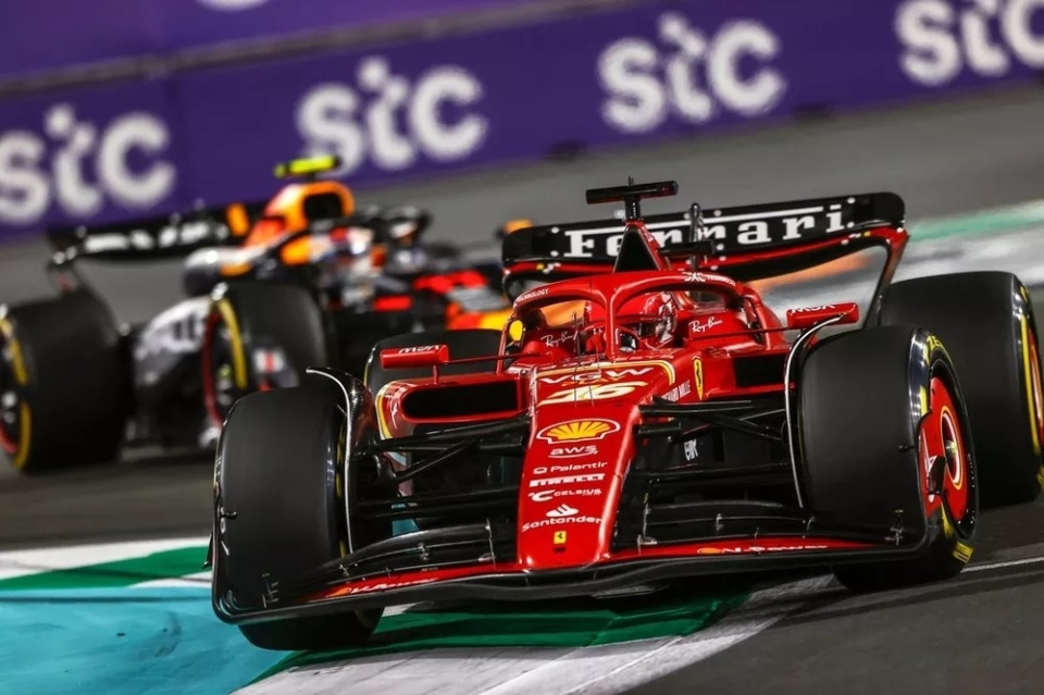 爱游戏-红牛车队横扫哈斯车队，勒克莱尔扛起全队