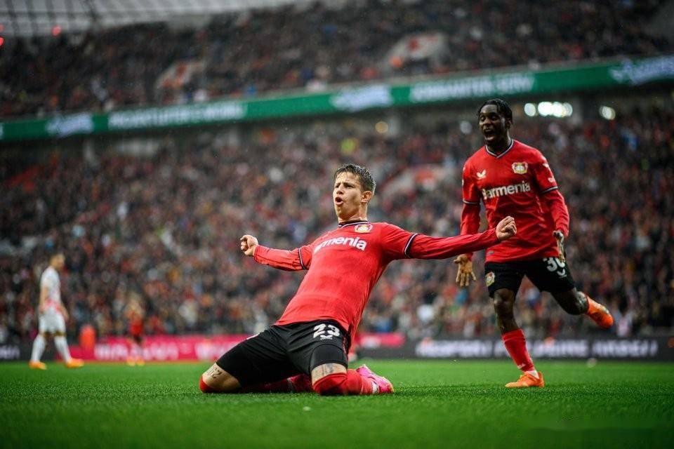 爱游戏大厅-威廉姆斯逆转红牛二队，阿隆索高光表现