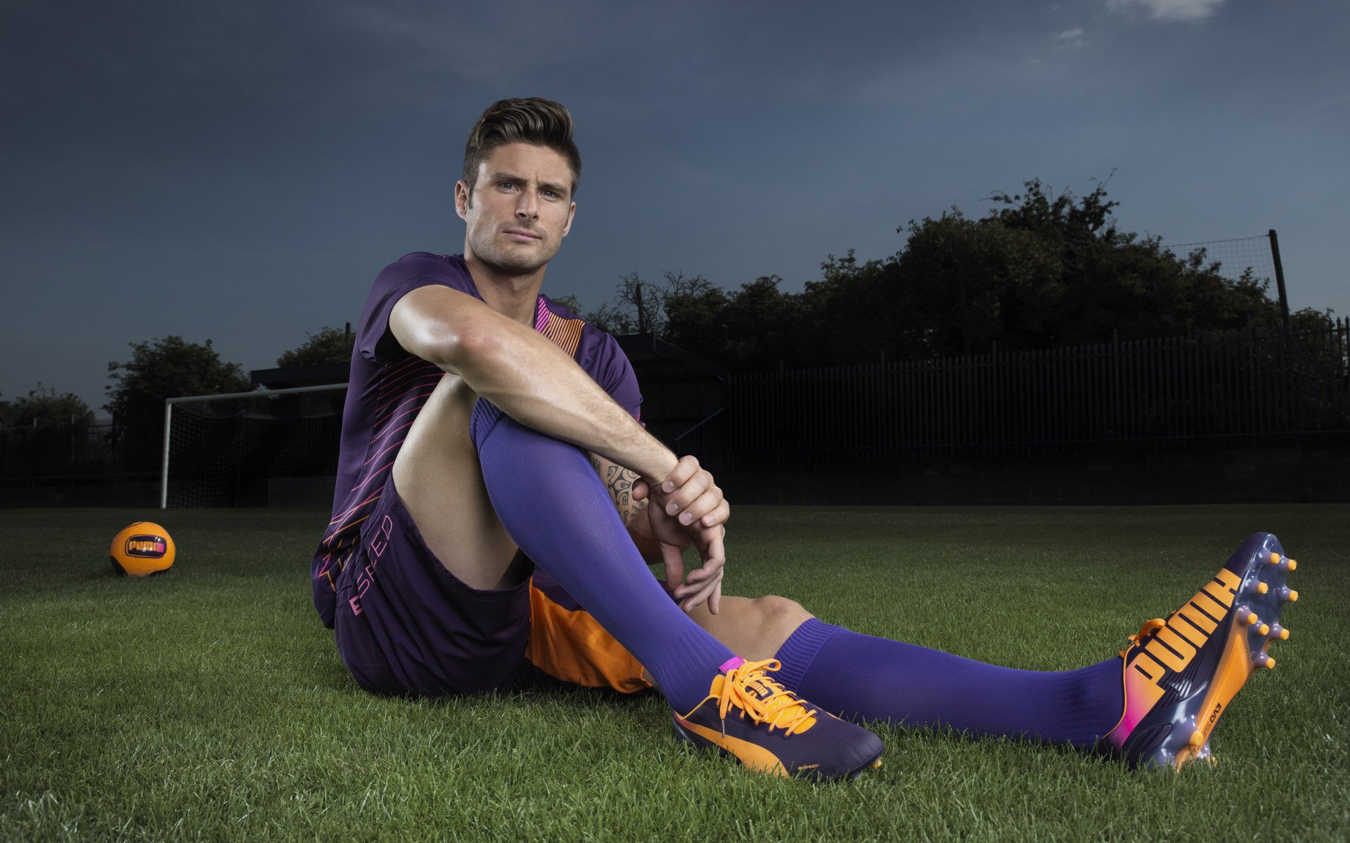 爱游戏入口-从北非沙漠到北伦敦,卡马文加如何在对阵阿尔及利亚的隐形战役中完成蜕变